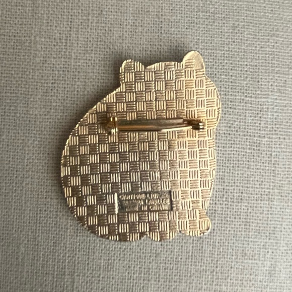 Barbara Lavallee @Artique LTD,  enamel Kitty Cat Pin Brooch - Picture 4 of 9